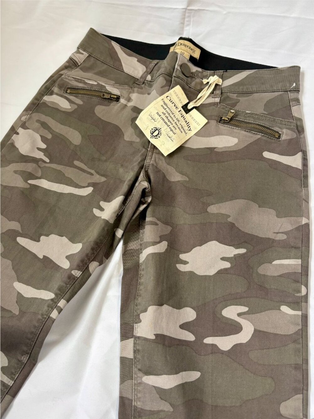 NWT Democracy Camo Stretch Skinny Jeans | Ab Technology Size 10